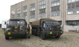 legertruck dropping harderwijk apeldoorn veluwe